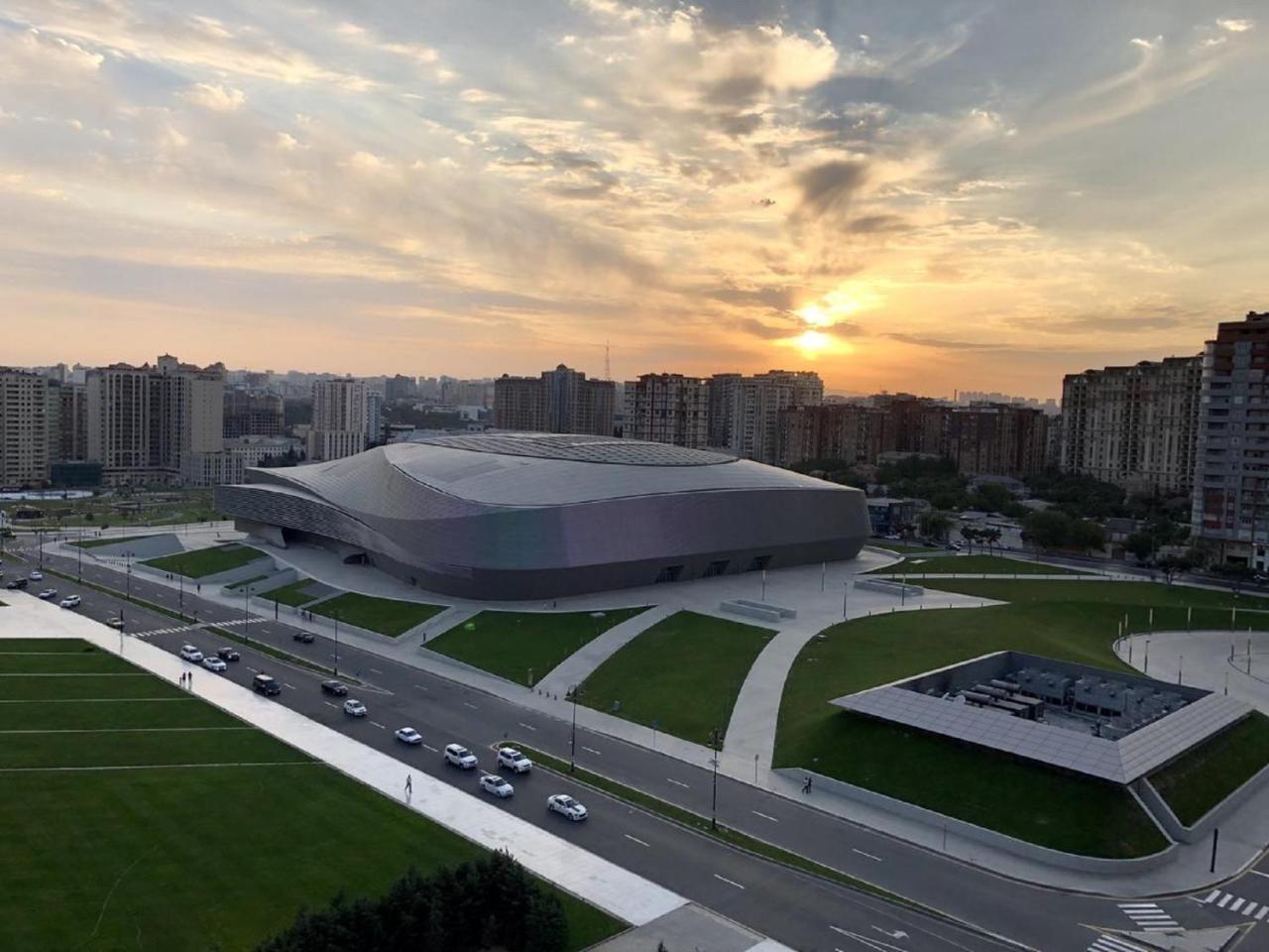 Sharq Plaza Hotel Baku Bagian luar foto