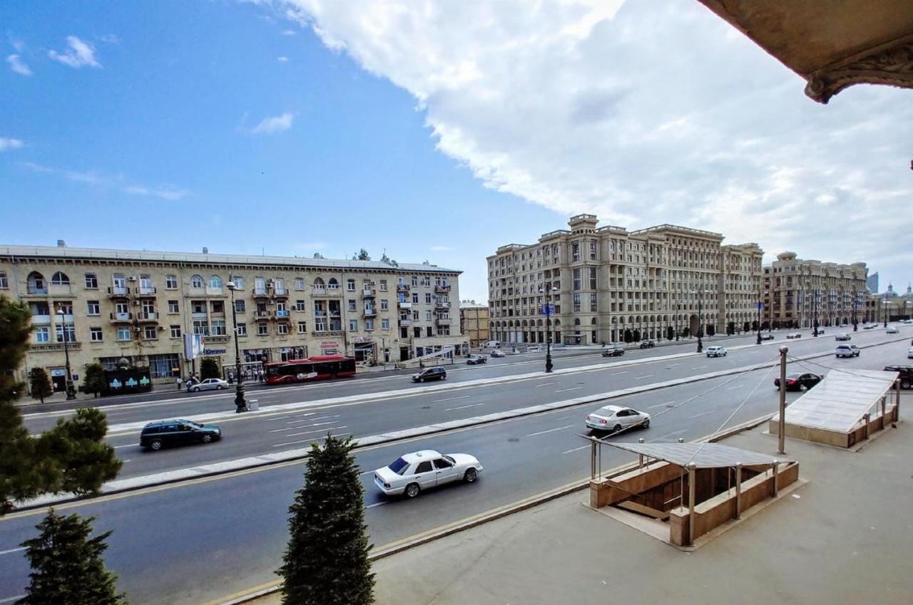 Sharq Plaza Hotel Baku Bagian luar foto